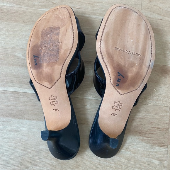 Donald J. Pliner Women's Shoes Black Kitten Short Heel Sandal Size 7.5 - Picture 5 of 5